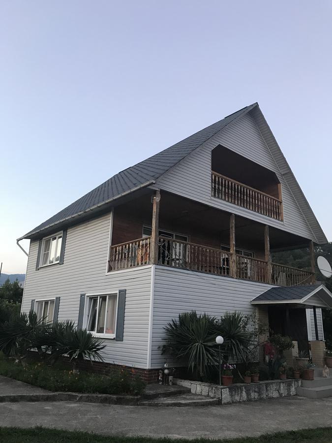 Dom U Morya Hotel Pizunda Esterno foto